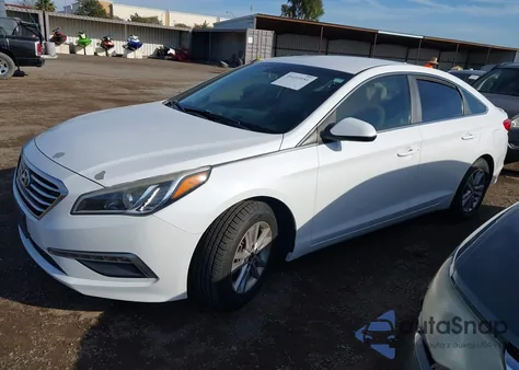 2015 Hyundai Sonata Se z USA, uszkodzony, nr VIN 5NPE24AF6FH012725